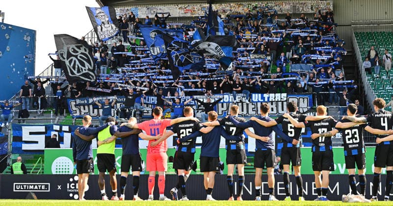 Sport Bilder des Tages 05.04.2026 - Fussball - Saison 2025 2026 - 2. Fussball - Bundesliga - 28. Spieltag: SpVgg Greuther Fürth ( Kleeblatt SGF ) - SC Paderborn 07 SCP - Sportfoto Zink - xwoxzix - DFL regulations prohibit any use of photographs as image sequences and or quasi-video - only for editorial use - Mannschaft Team Paderborn vor Fans Fanblock nach Spielende - Jubel Freude *** 05 04 2026 Soccer Season 2025 2026 2 Soccer Bundesliga 28 Matchday SpVgg Greuther Fürth Kleeblatt SGF SC Paderborn 07 SCP Sportfoto Zink xwoxzix DFL regulations prohibit any use of photographs as image sequences and or quasi video only for editorial use Mannschaft Team Paderborn vor Fans Fanblock nach Spielende Jubel Freude