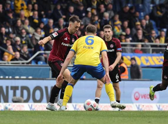 05 04 2026 Soccer Season 2025 2026 2 Soccer Bundesliga 28 Matchday Eintracht Braunschweig BTSV EBS 1 FC Nürnberg FCN Club Sportfoto Zink DaMa xdaxmax DFL regulations prohibit any use of photographs as image sequences and or quasi video only for editorial use Julian Justvan 10, 1 FC Nürnberg FCN Florian Flick 6, Eintracht Braunschweig BTSV EBS