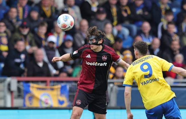 05 04 2026 Soccer Season 2025 2026 2 Soccer Bundesliga 28 Matchday Eintracht Braunschweig BTSV EBS 1 FC Nürnberg FCN Club Sportfoto Zink DaMa xdaxmax DFL regulations prohibit any use of photographs as image sequences and or quasi video only for editorial use Fabio Gruber 4, 1 FC Nürnberg FCN Erencan Yardimci 9, Eintracht Braunschweig BTSV EBS