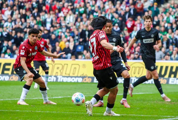 Germany Soccer 2 Bundesliga 2025 2026, 28 Matchday Hannover 96 vs SV 07 Elversberg Heinz von Heiden Arena Stadion Hannover Goal chance Hayate Matsuda Hannover 96, 27 Husseyn Chakroun Hannover 96, 14 Hannover Copyright: xAymanxAlahmedx