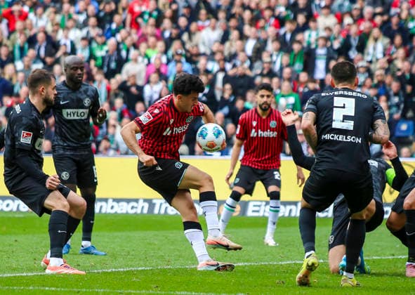 Germany Soccer 2 Bundesliga 2025 2026, Matchday 28 Hannover 96 vs SV 07 Elversberg Heinz von Heiden Arena Stadion Hannover Goal chance Husseyn Chakroun Hannover 96, 14 Hannover Copyright: xAymanxAlahmedx