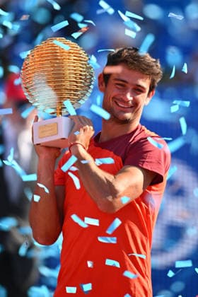 Tiriac Open final, Navove v Merida Mariano Navone of Argentina shows the trophy after after winning the game against Daniel Merida of Spain during the Tiriac Open finals, in Bucharest, April 05, 2026. Alex Nicodim Imago Images Copyright: xAlexxNicodimx