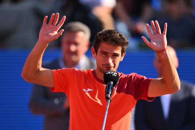 Tiriac Open final, Navove v Merida Mariano Navone of Argentina shows the trophy after after winning the game against Daniel Merida of Spain during the Tiriac Open finals, in Bucharest, April 05, 2026. Alex Nicodim Imago Images Copyright: xAlexxNicodimx