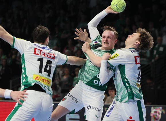 GER HBL Season 2025 2026 FÜCHSE Berlin vs SC DhfK Leipzig, 05 04 26, Max Schmeling Halle, Berlin, Marko MAMIC SC DHfK Leipzig 14 , Tobias SCHJOELBERG GRÖNDAHL Füchse Berlin 15 , Tim Maximilian HERTZFELD SC DHfK Leipzig 72