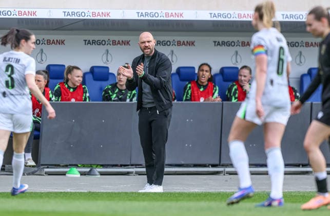 GER, Jena, Carl Zeiss Jena vs Vfl Wolfsburg, DFB Pokal Women, Football, DFB, Season 2025 2026, ad hoc Arena im Ernst Abbe Sportfeld, Semifinal im Bild Stephan Lerch Trainer VfL Wolfsburg Frauen DFB DFL REGULATIONS PROHIBIT ANY USE OF PHOTOGRAPHS AS IMAGE SEQUENCES AND OR QUASI VIDEO, 05 04 2025 Copyright: HMBxMedia HendrikxHamelau