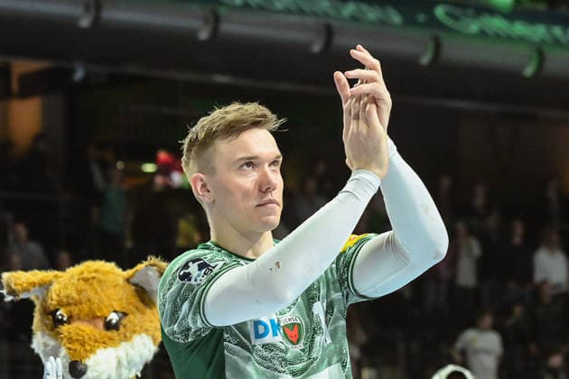 05 04 2026, xlakx, Handball Daikin HBL, Fuechse Berlin SC DHfK Leipzig v l Lasse Andersson Fuechse Berlin Cheering about the victory, cheering after the end of the game Berlin Daniel Lakomski
