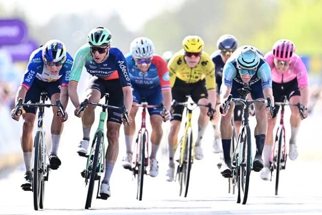 Ronde van Vlaanderen 2026 Cycling Race OUDENAARDE, BELGIUM - APRIL 05 : Naesen Oliver (BEL) of Decathlon CMA CGM Team during the 110th edition of Ronde van Vlaanderen an UCI World Tour 1.UWT one day cycling road race for Men Elite of 271 km with start in Antwerpen and finish in Oudenaarde on April 5, 2026 in Oudenaarde, Belgium, 05 04 2026 ( Motordriver Guy De Vuyst - Oudenaarde Belgium  Copyright: xPeterxDexVoechtx
