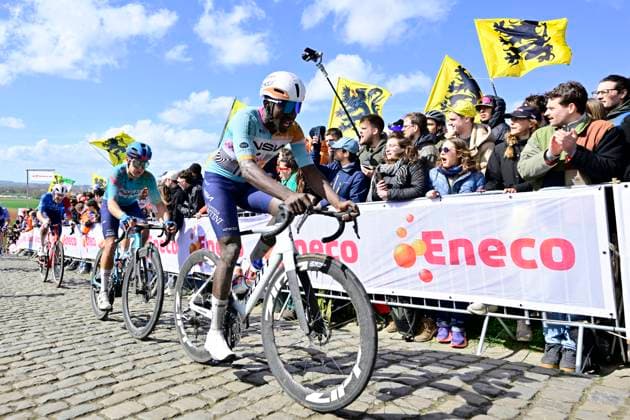 Ronde van Vlaanderen 2026 Cycling Race OUDENAARDE, BELGIUM - APRIL 05 : Girmay Biniam (ERI) of NSN Cycling Team on the Paterberg climb during the 110th edition of Ronde van Vlaanderen an UCI World Tour 1.UWT one day cycling road race for Men Elite of 271 km with start in Antwerpen and finish in Oudenaarde on April 5, 2026 in Oudenaarde, Belgium, 05 04 2026 ( Motordriver Guy De Vuyst - Oudenaarde Belgium  Copyright: xJanxDexMeuleneirx