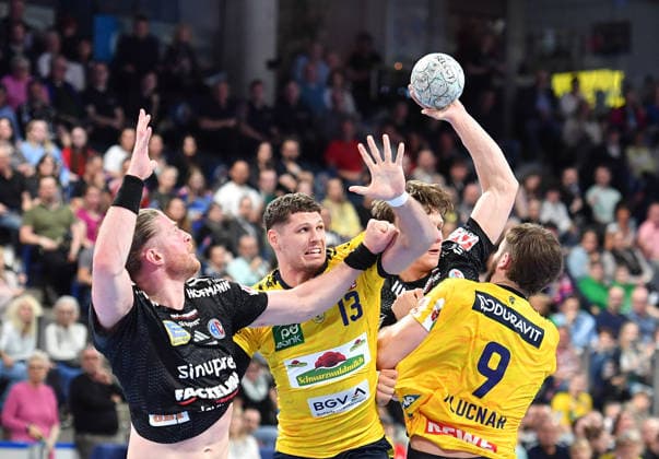 05 04 2026 Handball 1 Bundesliga DAIKIN HBL Season 2025 2026 27 Matchday HC Erlangen Metropolregion Nuremberg HCE Rhein Neckar Löwen OGo xogox Maciej Gebala 77, HC Erlangen HCE Sebastian Heymann 13, Rhein Neckar Löwen Maxsim Lochman 32, HC Erlangen HCE Steven Plucnar Jacobsen 9, Rhein Neckar Löwen