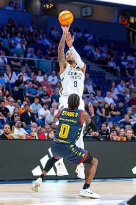 ESP Real Madrid v Morabanc Andorra Liga Endesa Chuma Okeke of Real Madrid during the Liga Endesa match, between Real Madrid and Morabanc Andorra played at Movistar Arena Stadium on April 5, 2026 in Madrid Spain Spain Madrid Spain Basketball Copyright: xAlbaxPachecox xAgenciaxLOFx