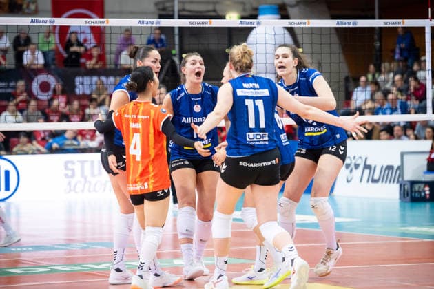 Melani Shaffmaster Allianz MTV Stuttgart, 15 , center and team cheer, joy GER, Allianz MTV Stuttgart Dresdner SC, Volleyball Bundesliga, VBL, season 2025 2026, playoffs semi-finals, match 1, 05 04 2026 GER, Allianz MTV Stuttgart Dresdner SC, Volleyball Bundesliga, VBL, season 2025 2026, playoffs semi-finals, match 1, 05 04 2026 Stuttgart Copyright: xSandyxDinkelackerx EP_SDR
