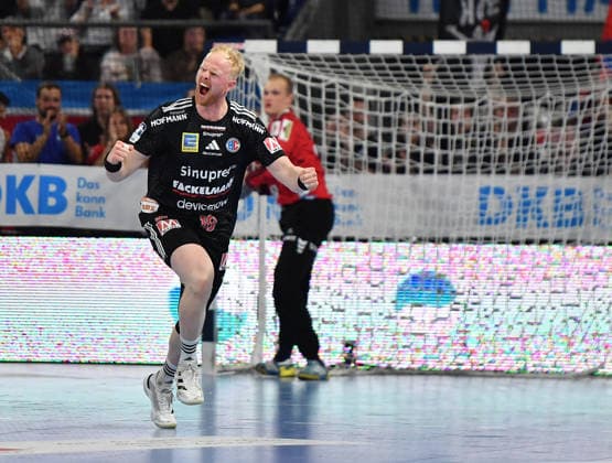 05 04 2026 Handball 1 Bundesliga DAIKIN HBL Season 2025 2026 27 Matchday HC Erlangen Metropolregion Nuremberg HCE Rhein Neckar Löwen OGo xogox Sebastian Firnhaber 18, HC Erlangen HCE Jubel Freude