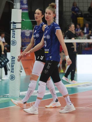 Stuttgart , Bundesliga Volleyball PlayOffs semi-final match 1 , Allianz MTV Stuttgart vs Dresdner SC , Pia Kästner Stuttgart