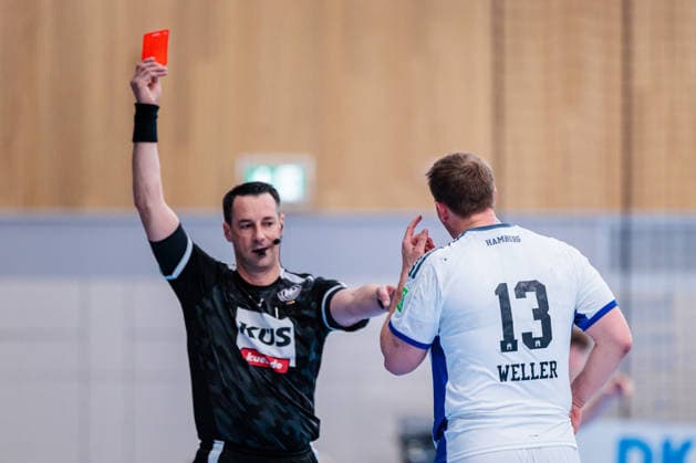 Michael Naether Referee Niklas Weller Handball Sport Verein Hamburg, 13 by Fabian Baumgart Referee GER, GWD Minden vs Handball Sport Verein Hamburg, Handball, 1 Bundesliga, Matchday 27, Season 2025 2026, 05 04 2026 GER, GWD Minden vs Handball Sport Verein Hamburg, Handball, 1 Bundesliga, Matchday 27, Season 2025 2026, 05 04 2026 Minden Copyright: xEibner-Pressefoto JanxRollingerx EP_JSK