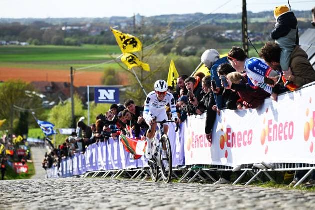Sport Bilder des Tages Dutch Demi Vollering of FDJ United-Suez pictured at the Paterberg during the women s race of the Ronde van Vlaanderen Tour des Flandres Tour of Flanders UCI WorldTour one day cycling race, 164,1 km with start and finish in Oudenaarde, Sunday 05 April 2026. ELIASxROM  x169888533x