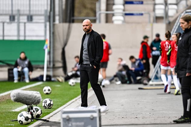 Soccer I Women I Season 2025 2026 I DFB Cup I FC Carl Zeiss Jena VfL Wolfsburg I 05 04 2026 Stephan Lerch Coach, VfL Wolfsburg Crop, close-up, portrait, portrait, single photo, single image, body Jena Ernst Abbe Sportfeld, ad hoc Arena Thuringia Germany Copyright: xLobeca InesxHähnelx