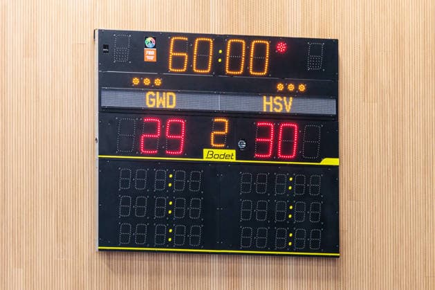 Final score 29 30 on a scoreboard in the Kampa Halle GER, GWD Minden vs Handball Sport Verein Hamburg, Handball, 1 Bundesliga, Matchday 27, Season 2025 2026, 05 04 2026 GER, GWD Minden vs Handball Sport Verein Hamburg, Handball, 1 Bundesliga, Matchday 27, Season 2025 2026, 05 04 2026 Minden Copyright: xEibner-Pressefoto JanxRollingerx EP_JSK