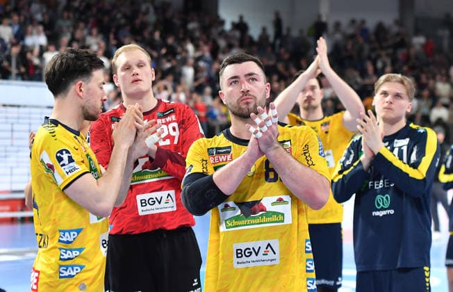 05 04 2026 Handball 1 Bundesliga DAIKIN HBL Season 2025 2026 27 Matchday HC Erlangen Metropolregion Nuremberg HCE Rhein Neckar Löwen OGo xogox Jannik Kohlbacher 80, Rhein Neckar Löwen disappointed Disappointment after the end of the match