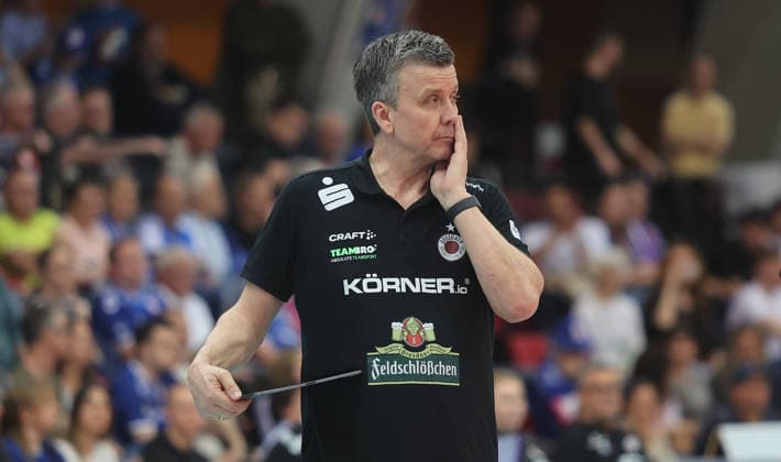 Stuttgart , Bundesliga Volleyball PlayOffs semi-final match 1 , Allianz MTV Stuttgart vs Dresdner SC , Alexander Waibl Dresden