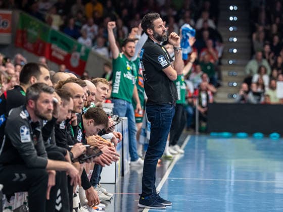 Bennet Wiegert, Head Coach SC Magdeburg , Frisch Auf Goeppingen vs SC Magdeburg, Handball, 1 Bundesliga, Men, Season 2025 2026, 05 04 2026, Frisch Auf Goeppingen vs SC Magdeburg, Handball, 1 Bundesliga, Men, Season 2025 2026, 05 04 2026 Goeppingen Copyright: xEibner-Pressefoto MichaelxSchmidx EP_MST