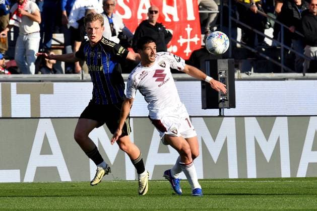 CALCIO - Serie A - Pisa SC vs Torino FC Malthe Hojholt (Pisa) Giovanni Pablo Simeone Baldini (Torino) during Pisa SC vs Torino FC, Italian soccer Serie A match in Pisa, Italy, April 05 2026 Pisa Italy  Copyright: xIPAxSport ABACAx
