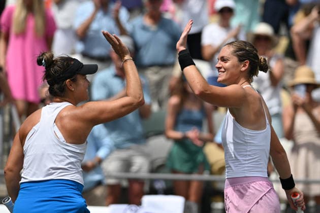 April 5, 2026, Charleston, South Carolina, SC: DESIRAE KRAWCZYK and CATHERINE MCNALLY of the United States celebrate their victory over ANNA BONDAR of Hungary and MAGDALENA FRECH of Poland in the final doubles match of the Credit One Charleston Open at Credit One Stadium on April 3rd, 2026 in Charleston, SC. Charleston SC - ZUMAv134 20260405_zsp_v134_026 Copyright: xMaxwellxVittoriox
