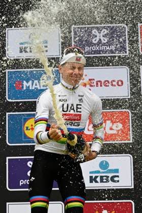 Ronde van Vlaanderen 2026 Cycling Race OUDENAARDE, BELGIUM - APRIL 05 : Pogacar Tadej (SLO) of UAE Team Emirates XRG pictured during the podium ceremony after the 110th edition of Ronde van Vlaanderen an UCI World Tour 1.UWT one day cycling road race for Men Elite of 271 km with start in Antwerpen and finish in Oudenaarde on April 5, 2026 in Oudenaarde, Belgium, 05 04 2026 ( Motordriver Guy De Vuyst - Oudenaarde Belgium  Copyright: xNicoxVereeckenx