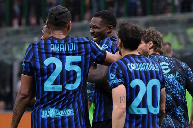 Milan, Italy, 5th April 2026. Marcus Thuram of FC Internazionale celebrates with team mates after scoring to give the hosts a 4-1 lead during the Internazionale vs AS Roma Serie A match at Giuseppe Meazza, Milan. Picture credit should read: Jonathan Moscrop Sportimage EDITORIAL USE ONLY. No use with unauthorised audio, video, data, fixture lists, club league logos or live services. Online in-match use limited to 120 images, no video emulation. No use in betting, games or single club league player publications. SPI_070_JM_INTER_ROMA SPI-4643-0070