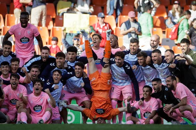 Valencia CF V Celta De Vigo - LaLiga EA Sports Celta team after the LaLiga match between Valencia CF and Celta de Vigo at Mestalla Stadium on April 5, 2026. Valencia Spain  Copyright: xJosexMiguelxFernandezx originalFilename:fernandezdevelascosanz-valencia260405_npoR7.jpg