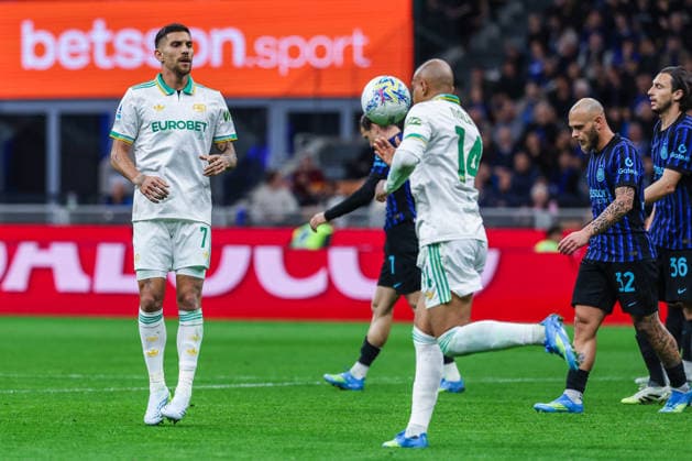 CALCIO - Serie A - Inter - FC Internazionale vs AS Roma Lorenzo Pellegrini of AS Roma celebrates after scoring a goal during Serie A 2025 26 football match between FC Internazionale and AS Roma at San Siro Stadium in Milan Milan Italy  Copyright: xIPAxSport ABACAx
