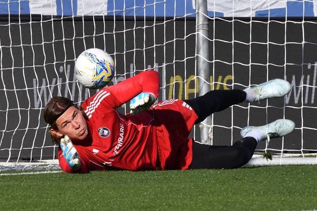 Adrian Semper (Pisa) during warmup during Pisa SC vs Torino FC, Italian soccer Serie A match in Pisa, Italy, April 05 2026  Copyright: xGabrielexMasotti IPAxSportx xipa-agency.netx xx IPA_73777512 IPA_Agency_IPA73777512