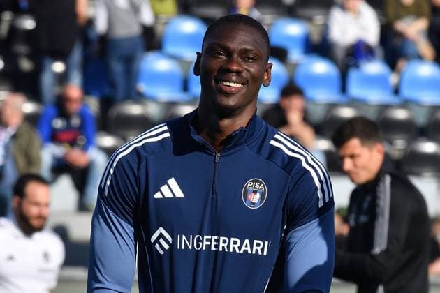 Idrissa Toure (Pisa) during warmup during Pisa SC vs Torino FC, Italian soccer Serie A match in Pisa, Italy, April 05 2026  Copyright: xGabrielexMasotti IPAxSportx xipa-agency.netx xx IPA_73777542 IPA_Agency_IPA73777542