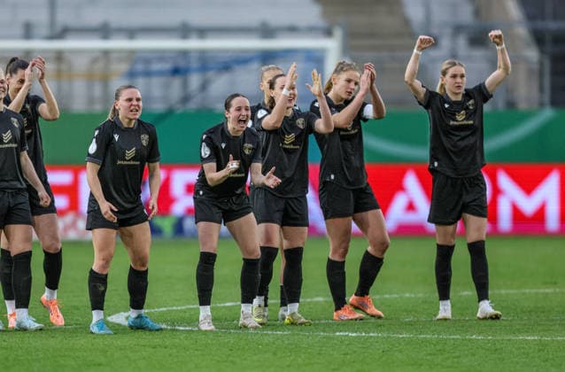 GER, Jena, Carl Zeiss Jena vs Vfl Wolfsburg, DFB Pokal Women, Football, DFB, Season 2025 2026, ad hoc Arena im Ernst Abbe Sportfeld, semi-final in the picture Carl Zeiss Jena Women on penalties, emotions, joy, jubilation, Elena Mühlemann Carl Zeiss Jena Women 30 DFB DFL REGULATIONS PROHIBIT ANY USE OF PHOTOGRAPHS AS IMAGE SEQUENCES AND OR QUASI VIDEO, 05 04 2025 Copyright: HMBxMedia HendrikxHamelau