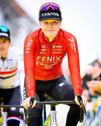 Ronde van Vlaanderen Women 2026 Cycling Race OUDENAARDE, BELGIUM - APRIL 05 : Pieterse Puck (NED) of Fenix-Premier Tech during the 23rd edition of Ronde van Vlaanderen Women an UCI Women s World Tour 1.WWT one day cycling road race for Women Elite of 164 km with start in Oudenaarde and finish in Oudenaarde on April 5, 2026 in Oudenaarde, Belgium, 05 04 2026 ( Motordriver Serge Seynaeve -  Copyright: xTomasxSiskx