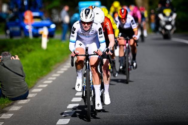 Ronde van Vlaanderen Women 2026 Cycling Race OUDENAARDE, BELGIUM - APRIL 05 : Vollering Demi (NED) of FDJ United - SUEZ during the 23rd edition of Ronde van Vlaanderen Women an UCI Women s World Tour 1.WWT one day cycling road race for Women Elite of 164 km with start in Oudenaarde and finish in Oudenaarde on April 5, 2026 in Oudenaarde, Belgium, 05 04 2026 ( Motordriver Serge Seynaeve -  Copyright: xTomasxSiskx