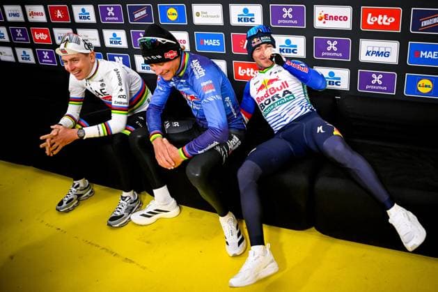 Ronde van Vlaanderen 2026 Cycling Race OUDENAARDE, BELGIUM - APRIL 05 : Pogacar Tadej (SLO) of UAE Team Emirates XRG, Van Der Poel Mathieu (NED) of Alpecin Premier Tech and Evenepoel Remco (BEL) of Red Bull BORA Hansgrohe during the 110th edition of Ronde van Vlaanderen an UCI World Tour 1.UWT one day cycling road race for Men Elite of 271 km with start in Antwerpen and finish in Oudenaarde on April 5, 2026 in Oudenaarde, Belgium, 05 04 2026 Oudenaarde Belgium  Copyright: xTomasxSiskx