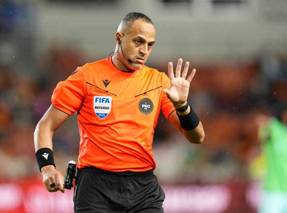 April 4, 2026, Houston, Texas, USA: Referee ISMAIL ELFATH during a Major League Soccer match between Houston Dynamo FC and Seattle Sounders FC on April 4, 2026, in Houston, Texas. Seattle won, 1-0. Soccer 2026: Seattle Sounders FC 1:0 Houston Dynamo FC  - ZUMAc201 20260404_zap_c201_034 Copyright: xScottxColemanx