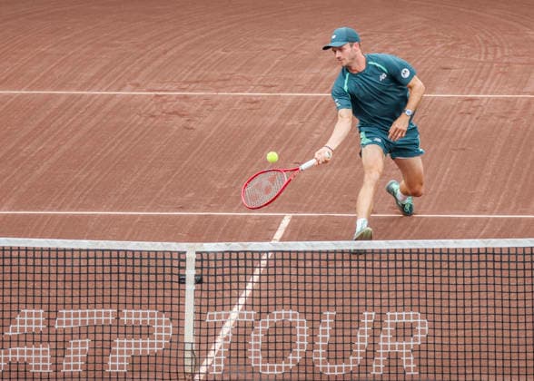 HOUSTON, TX - APRIL 05: Tommy Paul (USA) in action during the singles finals of the Men™s Clay Court Championship on April 5, 2026 at River Oaks Country Club in Houston, Texas. (Photo by Leslie Plaza Johnson Icon Sportswire) TENNIS: APR 05 US Men s Clay Court Championship EDITORIAL USE ONLY Icon260405044