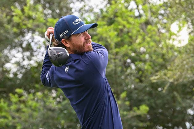 SAN ANTONIO, TX - APRIL 05: Sam Ryder (USA) watches his tee shot on 18 during the third round of the Valero Texas Open on April 5, 2026, at the AT&T Oaks Course at TPC San Antonio, San Antonio, Texas. (Photo by Ken Murray Icon Sportswire) GOLF: APR 05 PGA, Golf Herren Valero Texas Open EDITORIAL USE ONLY Icon2604050294
