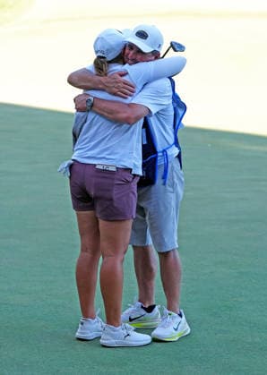 LAS VEGAS, NV - APRIL 05: LPGA, Golf Damen golfer Lauren Coughlin is congratulated by her caddie on the 18th green after winning the Aramco Championship on April 5, 2026, at Shadow Creek Golf Course in Las Vegas, Nevada. (Photo by Brian Spurlock Icon Sportswire) GOLF: APR 05 LPGA Aramco Championship EDITORIAL USE ONLY Icon26040577