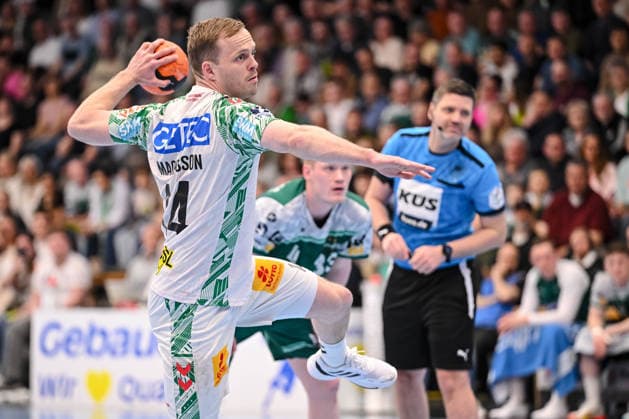 Goeppingen, Germany, 05 04 26 Omar Ingi Magnusson SC Magdeburg in action, on the ball, single action during the Daikin Handball Bundesliga match between FRISCH AUF Goeppingen vs SC Magdeburg at EWS Arena on 05 April 2026 in Goeppingen, Germany Photo by Harry Langer DeFodi Images Goeppingen, Germany, 05 04 26 Omar Ingi Magnusson SC Magdeburg controls the Ball during the Daikin Handball Bundesliga match between FRISCH AUF Goeppingen vs SC Magdeburg at EWS Arena on April 5, 2026 in Goeppingen, Germany Photo by Harry Langer DeFodi Images Photo by Harry Langer DeFodi Images