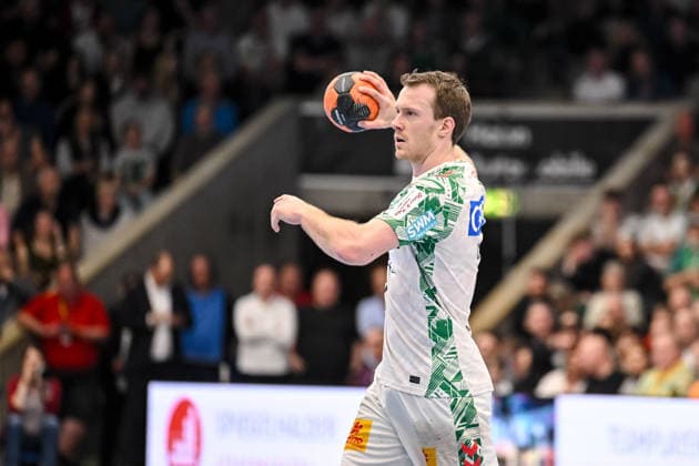 Goeppingen, Germany, 05 04 26 Felix Claar SC Magdeburg in action, on the ball, single action during the Daikin Handball Bundesliga match between FRISCH AUF Goeppingen vs SC Magdeburg at EWS Arena on April 05 2026 in Goeppingen, Germany Photo by Harry Langer DeFodi Images Goeppingen, Germany, 05 04 26 Felix Claar SC Magdeburg controls the Ball during the Daikin Handball Bundesliga match between FRISCH AUF Goeppingen vs SC Magdeburg at EWS Arena on April 5, 2026 in Goeppingen, Germany Photo by Harry Langer DeFodi Images Photo by Harry Langer DeFodi Images