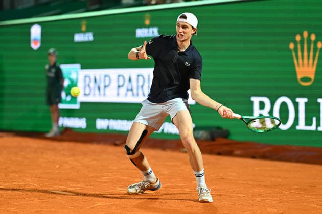Rolex Monte-Carlo Masters - Ugo Humbert (FRA) Ugo Humbert (FRA) during his first round at the 2026 Rolex Monte-Carlo Masters in Monte-Carlo, MONACO, on April 5, 2026. Photo by Corinne Dubreuil ABACAPRESS.COM Monte-Carlo Monaco  Copyright: xDubreuilxCorinne ABACAx