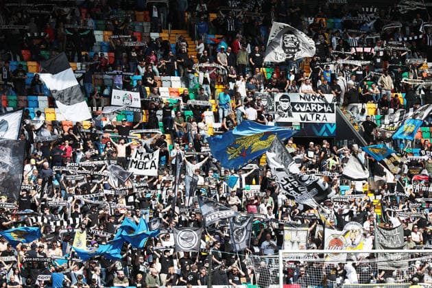 Fans during the Serie A soccer match between Udinese and Como at the Bluenergy Stadium in Udine, north east Italy - Monday, April 06,2026 - soccer  Copyright: xAndreaxBressanutti LaPressex
