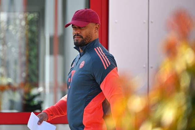 Coach Vincent KOMPANY Bayern Muenchen , single picture,cropped single motif,half figure,half figure final training on 06 04 2026 Soccer Champions League,season 2025 26, quarterfinal Real Madrid FC Bayern Muenchen Â