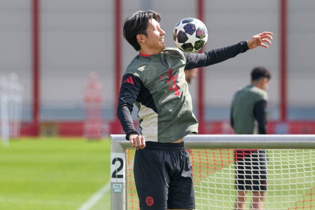 Hiroki Ito FC Bayern Muenchen, 21 , GER, Final training, FC Bayern Muenchen, Football, UEFA Champions League, Quarter-final, First leg, 2025 2026 season, 06 04 2026, GER, Final training, FC Bayern Muenchen, Football, UEFA Champions League, Quarter-final, First leg, 2025 2026 season, 06 04 2026 Muenchen Copyright: xEibner-Pressefoto JennixMaulx EP_JML