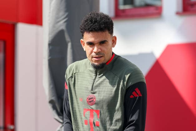 Luis Diaz FC Bayern Muenchen, 14 , GER, Final training, FC Bayern Muenchen, Football, UEFA Champions League, Quarter-final, First leg, 2025 2026 season, 06 04 2026, GER, Final training, FC Bayern Muenchen, Football, UEFA Champions League, Quarter-final, First leg, 2025 2026 season, 06 04 2026 Muenchen Copyright: xEibner-Pressefoto JennixMaulx EP_JML