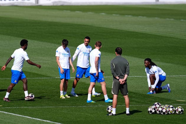April 6, 2026, Madrid, Madrid, Spain: Eduardo Camavinga, Trent Alexander-Arnold and Thiago Pitarch Pinar during the training day of Real Madrid ahead the UEFA Champions League 2025 26, Quarter-finals First Leg, football match against FC Bayern Munich at Ciudad Deportiva Real Madrid on April 06, 2026, in Valdebebas, Madrid, Spain. Madrid Spain - ZUMAa181 20260406_zaa_a181_038 Copyright: xDennisxAgyemanx