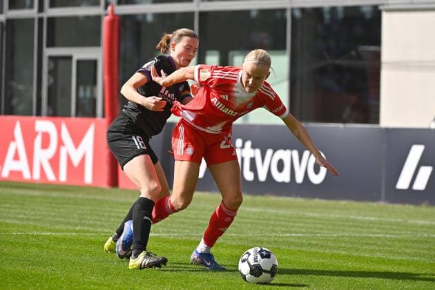 Pernile HARDER FCB , action,duel against Lena OSTERMEIER E FC Bayern Muenchen SGS Essen Soccer DFB Cup Semifinal Women on 06 04 2026 FC BAYERN CAMPUS