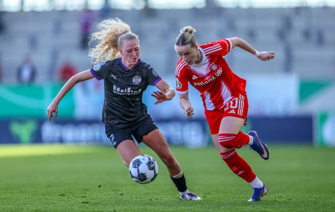 GER, Munich, FC Bayern Munich vs SGS Essen, DFB Cup Women, Football, DFB, Season 2025 2026, FC Bayern Campus, Semi-final in the picture from l Julie Terlinden SGS Essen Women 2 , Franziska Kett Bayern Munich 20 DFB DFL REGULATIONS PROHIBIT ANY USE OF PHOTOGRAPHS AS IMAGE SEQUENCES AND OR QUASI VIDEO, 06 04 2026 Copyright: HMBxMedia HendrikxHamelau